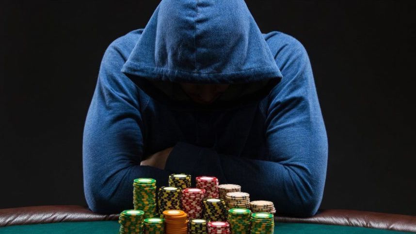 Table de poker lors d'une game night Eclatdejoie